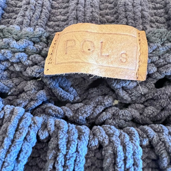 POL Chunky Open Weave Sweater
Gray Tone Zipper Fun Detail Sz Small Leather Tag - Picture 9 of 10